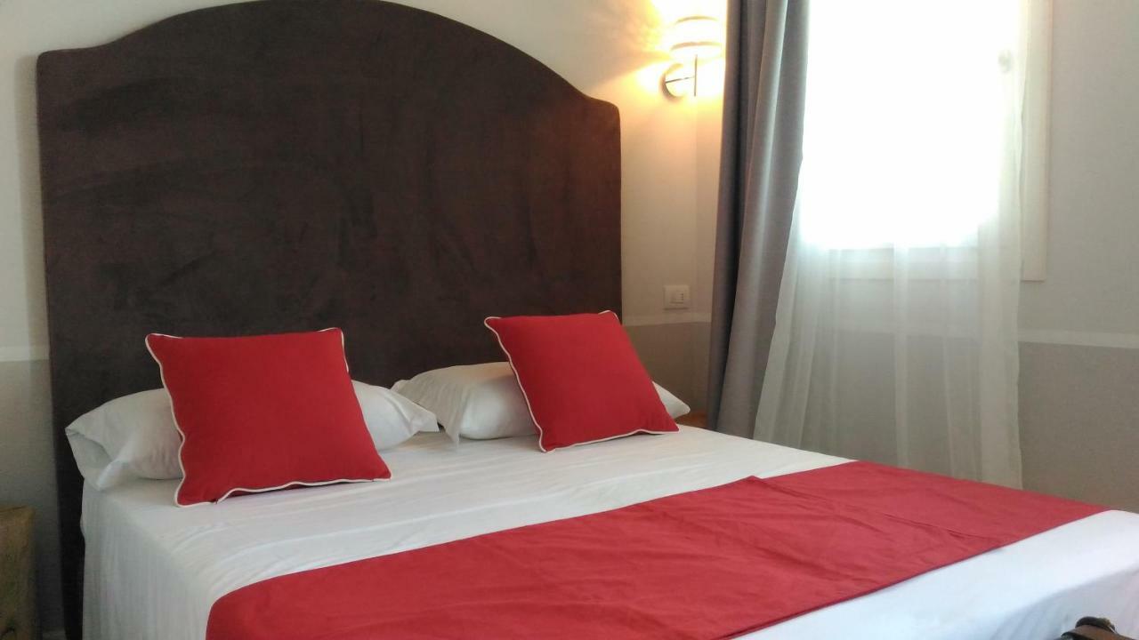 Spagnoi Rooms Castelnuovo del Garda Exterior photo